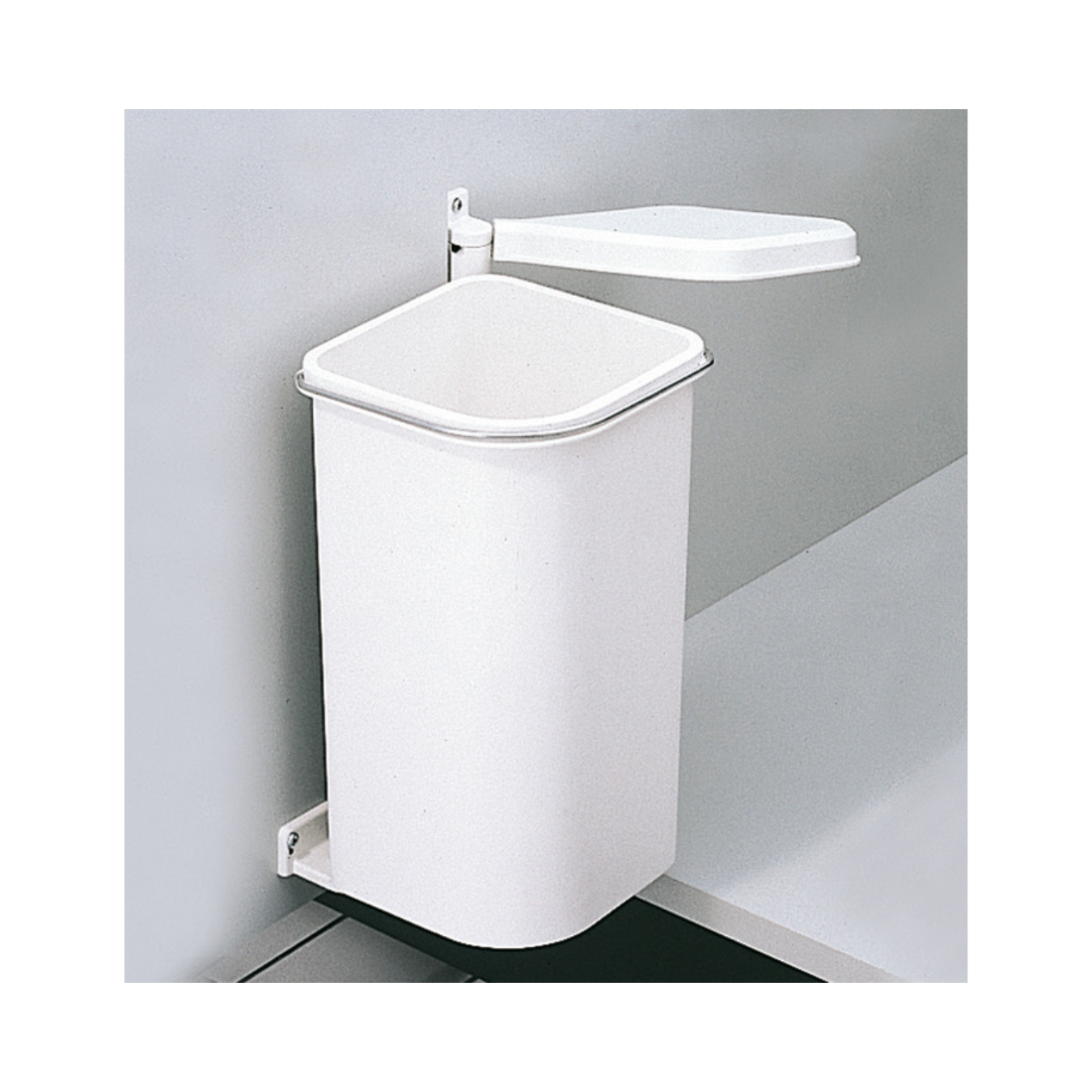 Cubo de basura 5Lt plástico color blanco